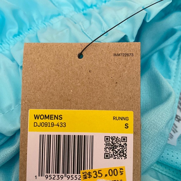 nike athletic shorts - Picture 4 of 4